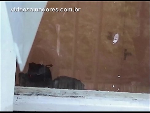 ❤️ Nin Horny ah oo daawanaya saaxiibtiis oo uu la socdo nin kale, isaga oo duubaya muuqaal fuck ah isaga oo aan dhibin lamaanaha ☑  Galmo  ❤