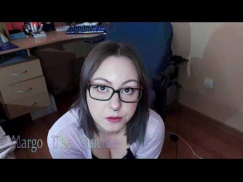 ❤️ Gabar Kacsan Oo Muraayad Leh Oo Kaamirada Si Qoto Dheer Ugu Nuugaysa Dildo ☑  Galmo  ❤